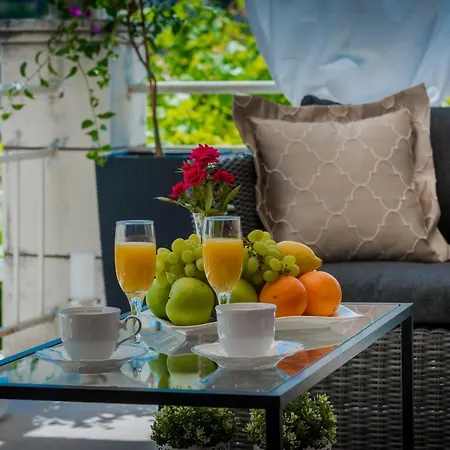 Gostinjska kuća Superior Stunning Gravosa With A Free Parking