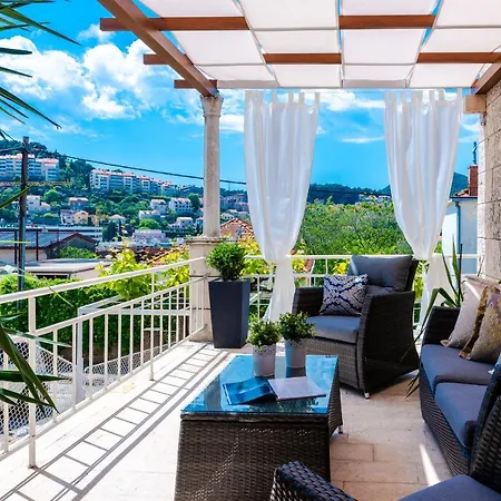 Superior Stunning Gravosa With A Free Parking Πανσιόν