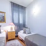 Superior Stunning Gravosa With A Free Parking