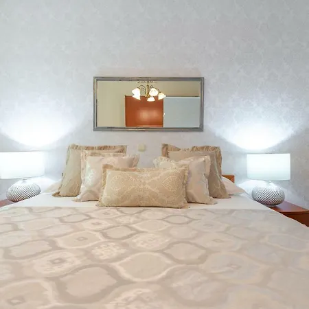 Superior Stunning Gravosa With A Free Parking