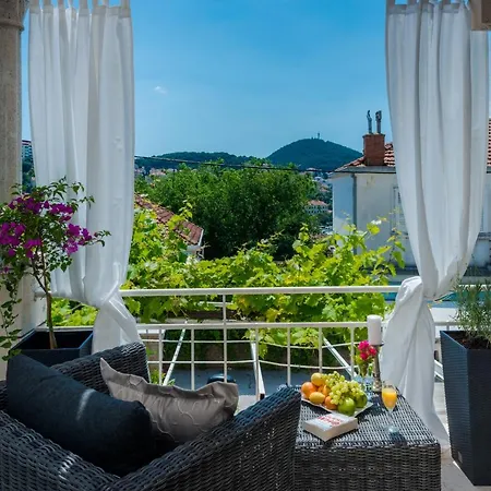 Superior Stunning Gravosa With A Free Parking 3* Dubrownik