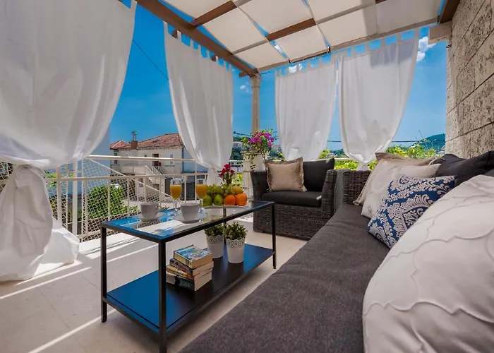 Superior Stunning Gravosa With A Free Parking 3*