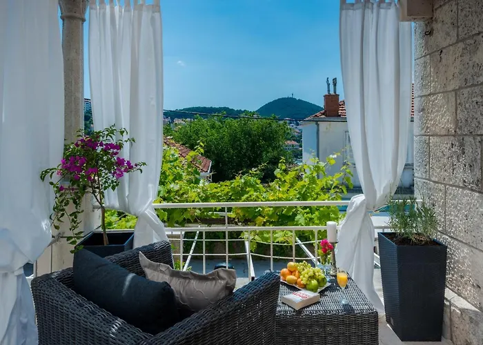 Superior Stunning Gravosa With A Free Parking 3* Dubrownik