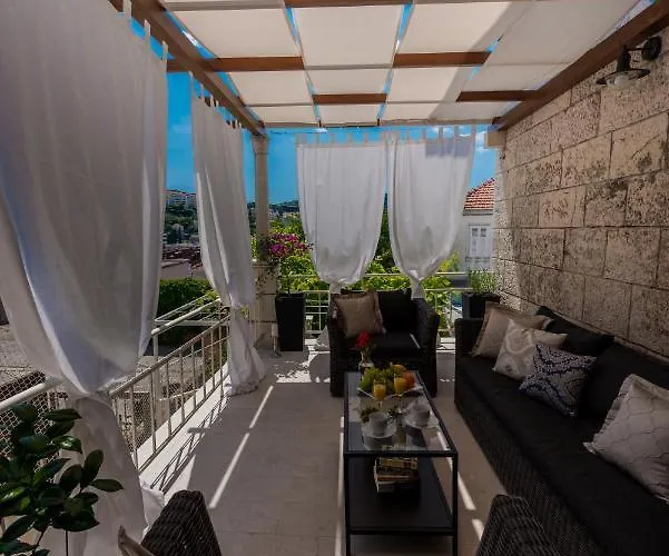 Superior Stunning Gravosa With A Free Parking Pensjonat 3*