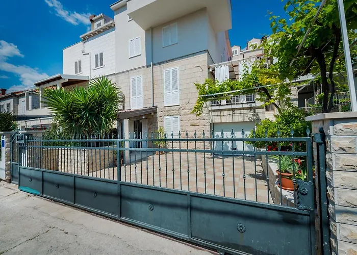 Pensjonat Superior Stunning Gravosa With A Free Parking 3*